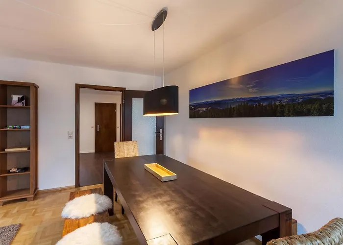 Top 98 Qm Ferienwohnung Im Allgaeu, Balkon Und Parkplatz