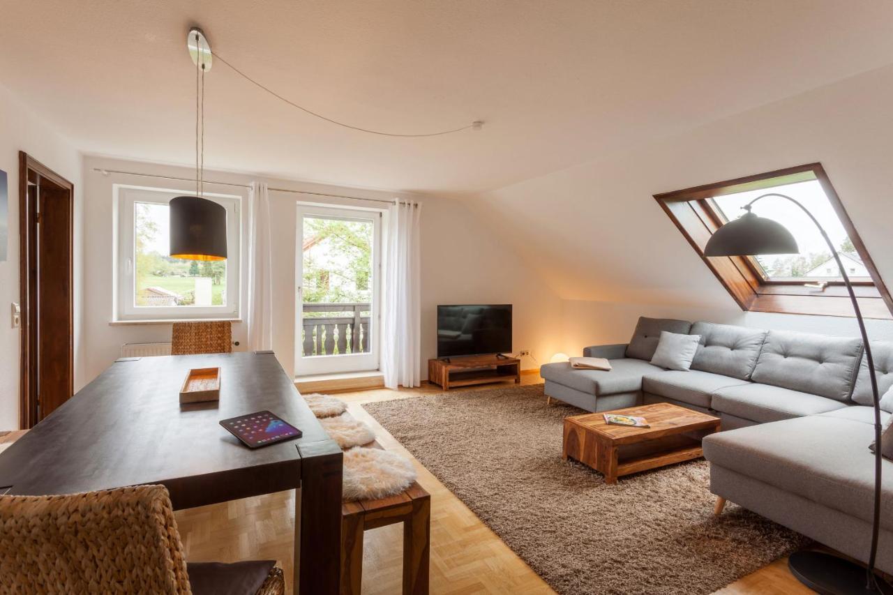 98 Qm Im Allgaeu, Balkon Und Parkplatz