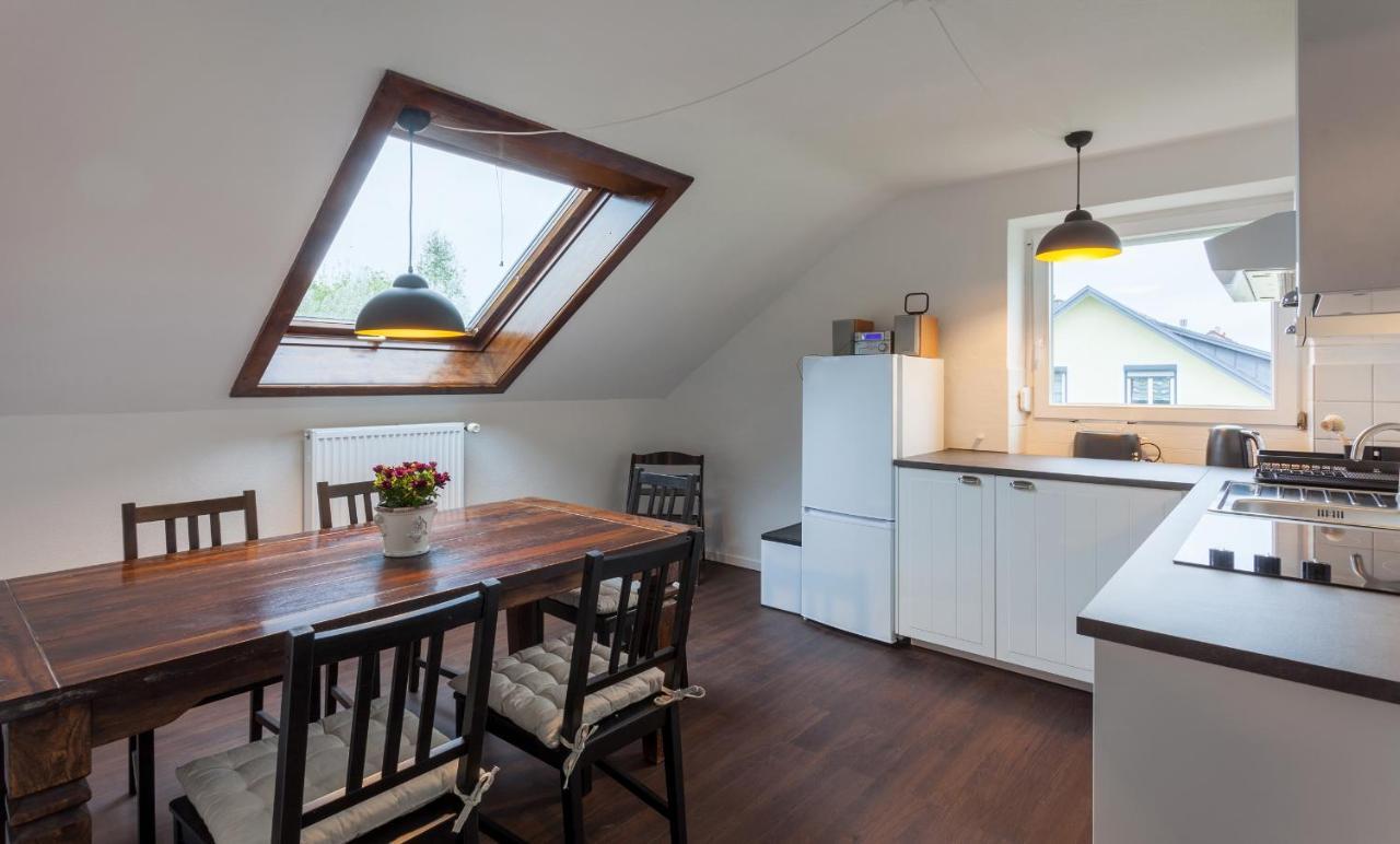 Apartment 98 Qm Im Allgaeu, Balkon Und Parkplatz *